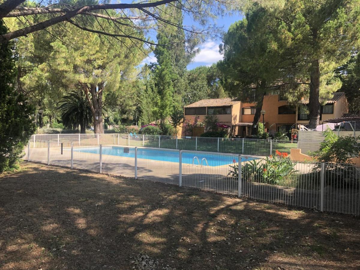 Appartement 239 Les Salicornes Αρλ Εξωτερικό φωτογραφία